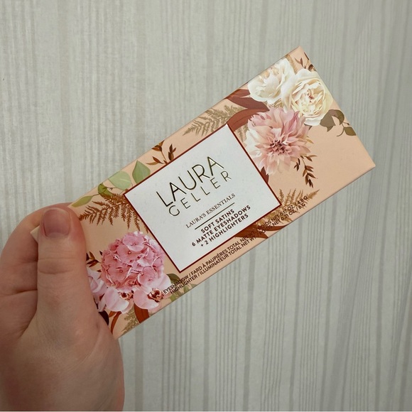 NIB‼️ Laura Geller Laura’s Essentials Soft Satins Matte Eyeshadows & Highlighter - Picture 2 of 6